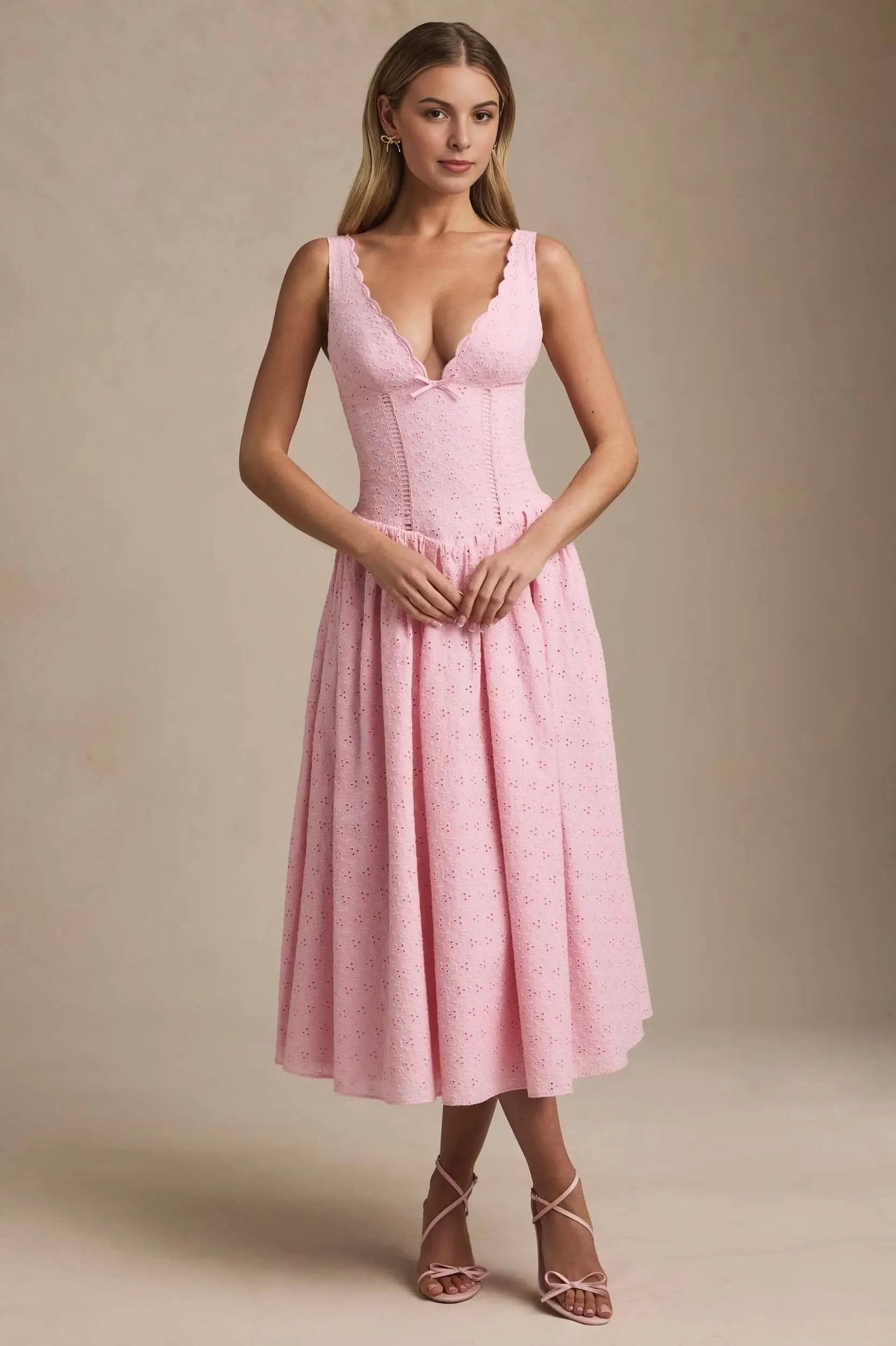 Robe Saidey Camille Broderie Détail et Style Midaxi Élégant MOLLYBOO