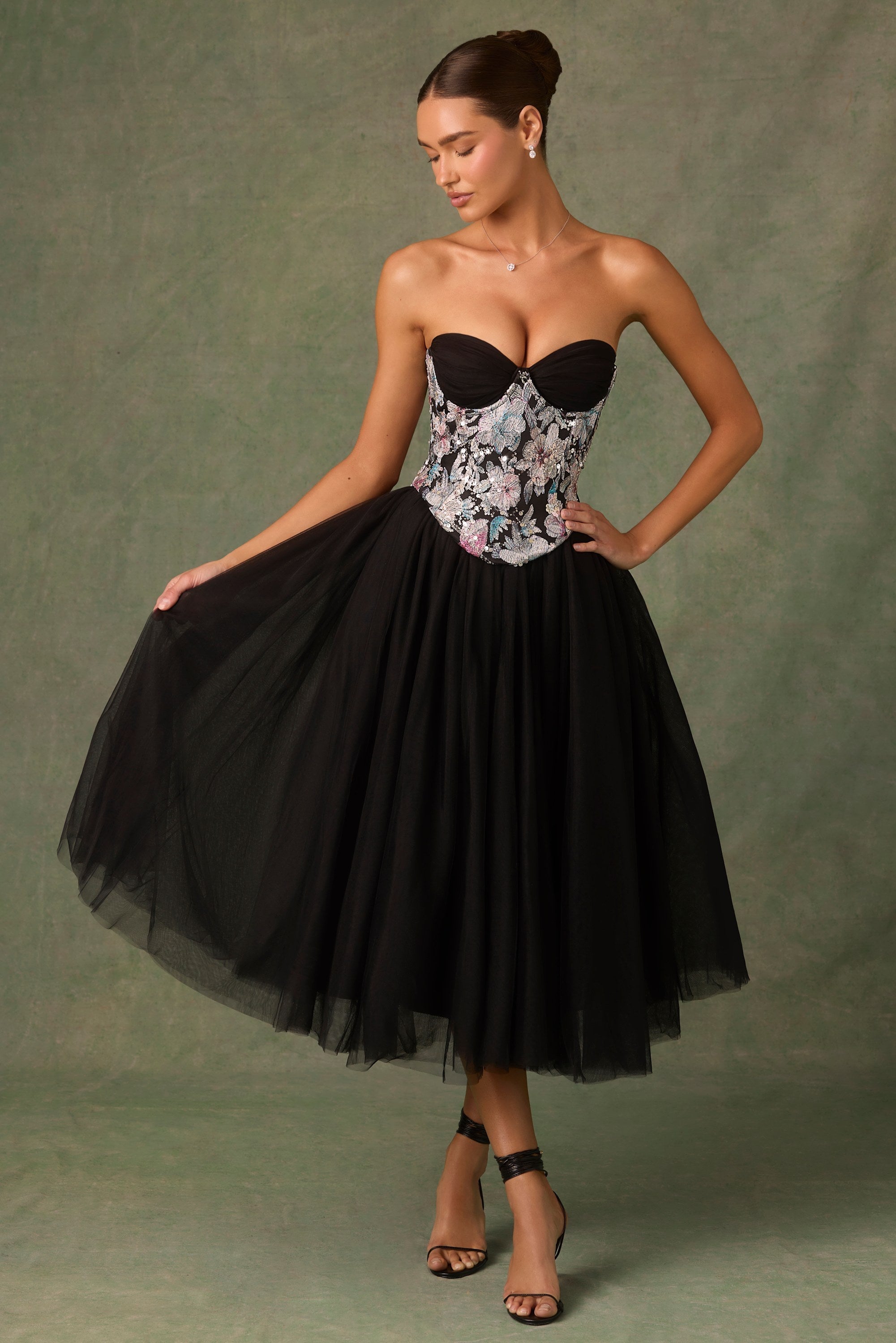 Robe Midaxi en Tulle avec Corset - Noir Élégant et Sculptant MollyBoo