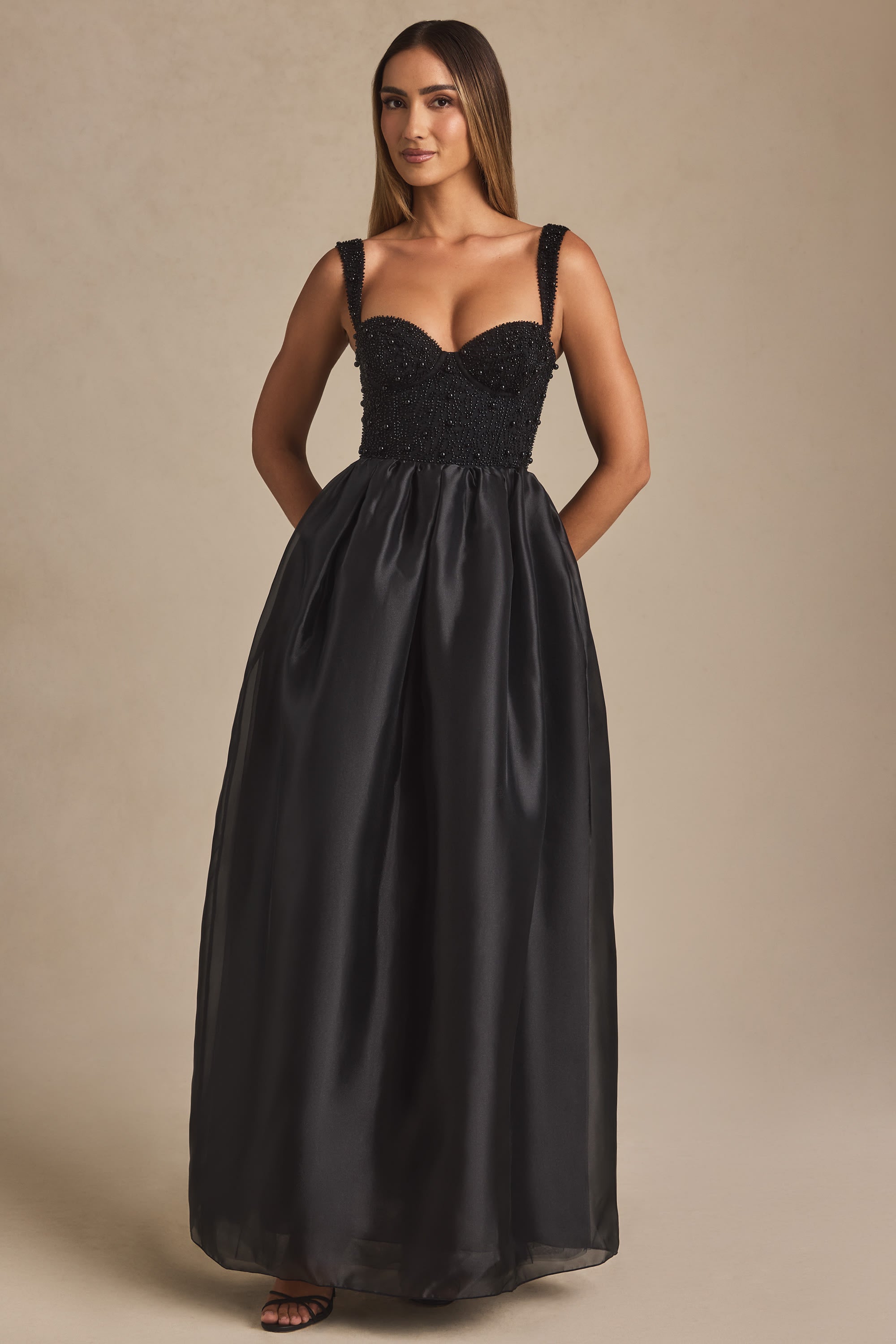 Robe Maxi Delancey Noir – Corset et Ornement Perlé