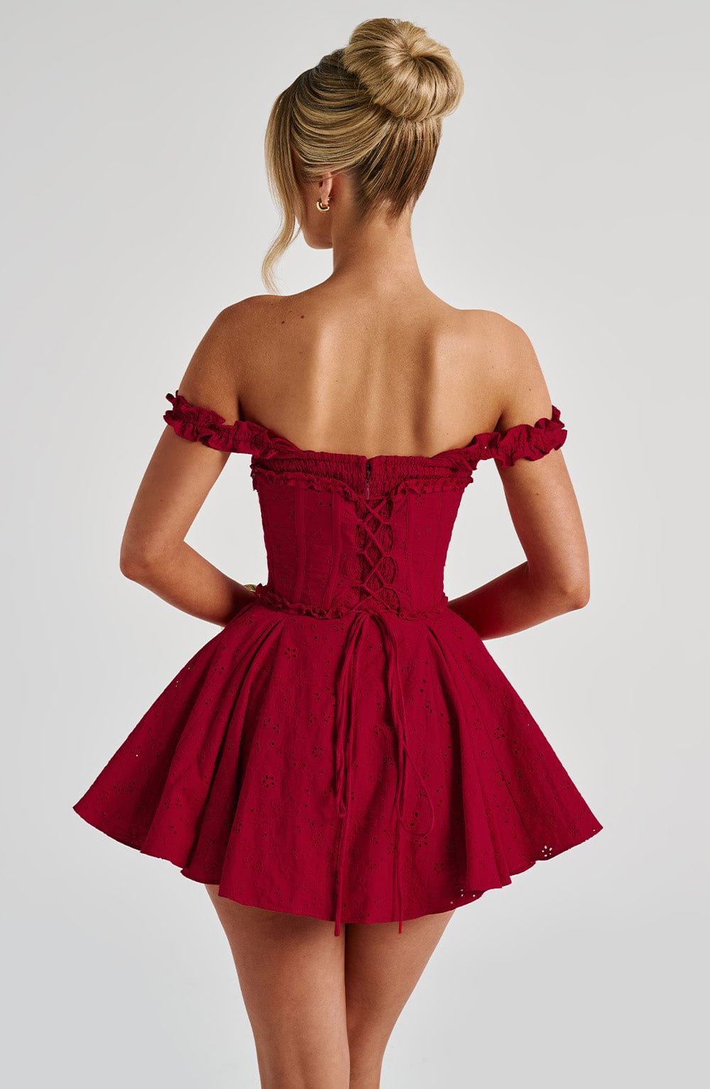 Elva Rouge – Soirées Romantiques