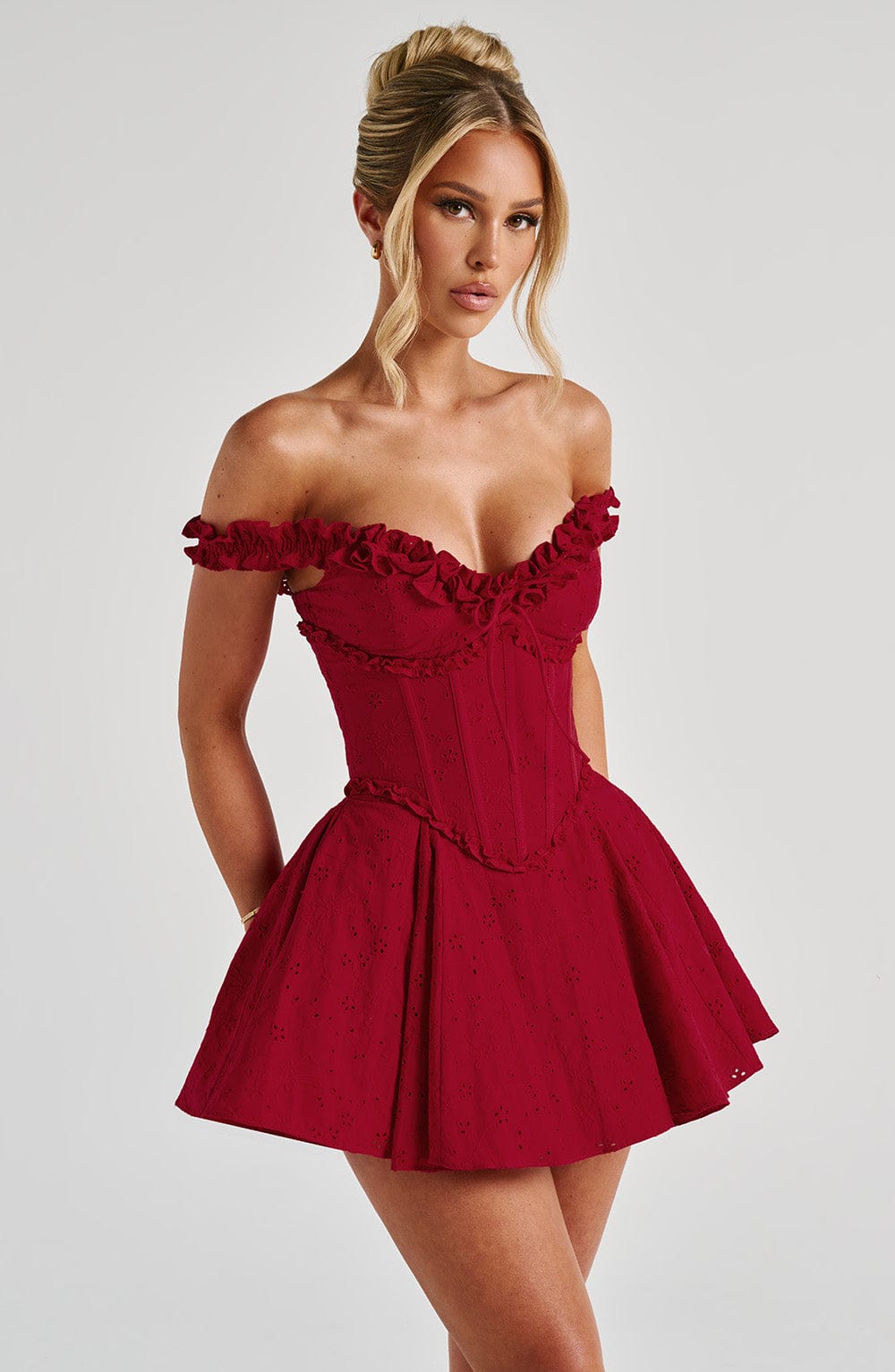 Elva Rouge – Soirées Romantiques