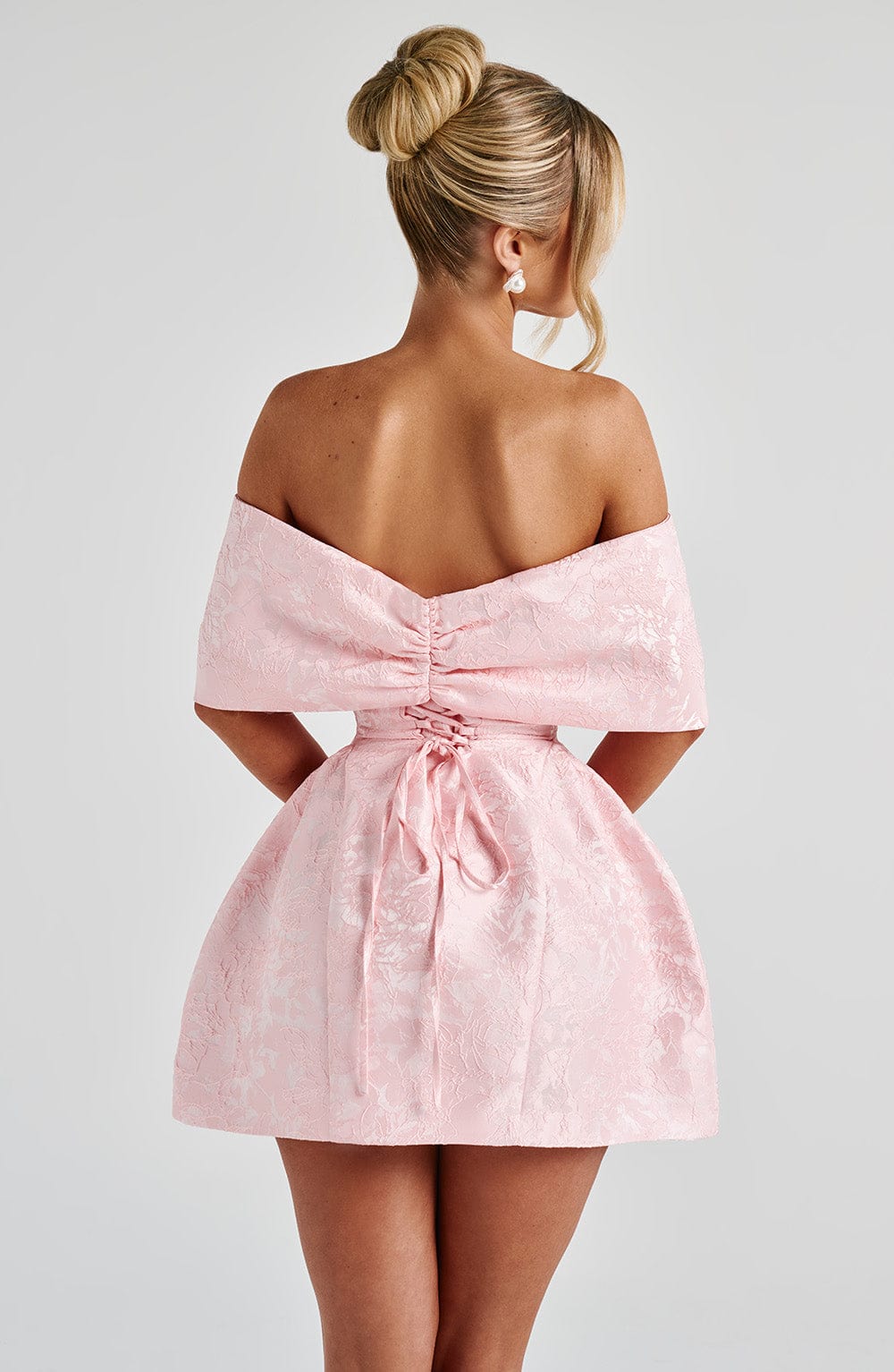 Robe Raquel – Blush Élégance sculpturale