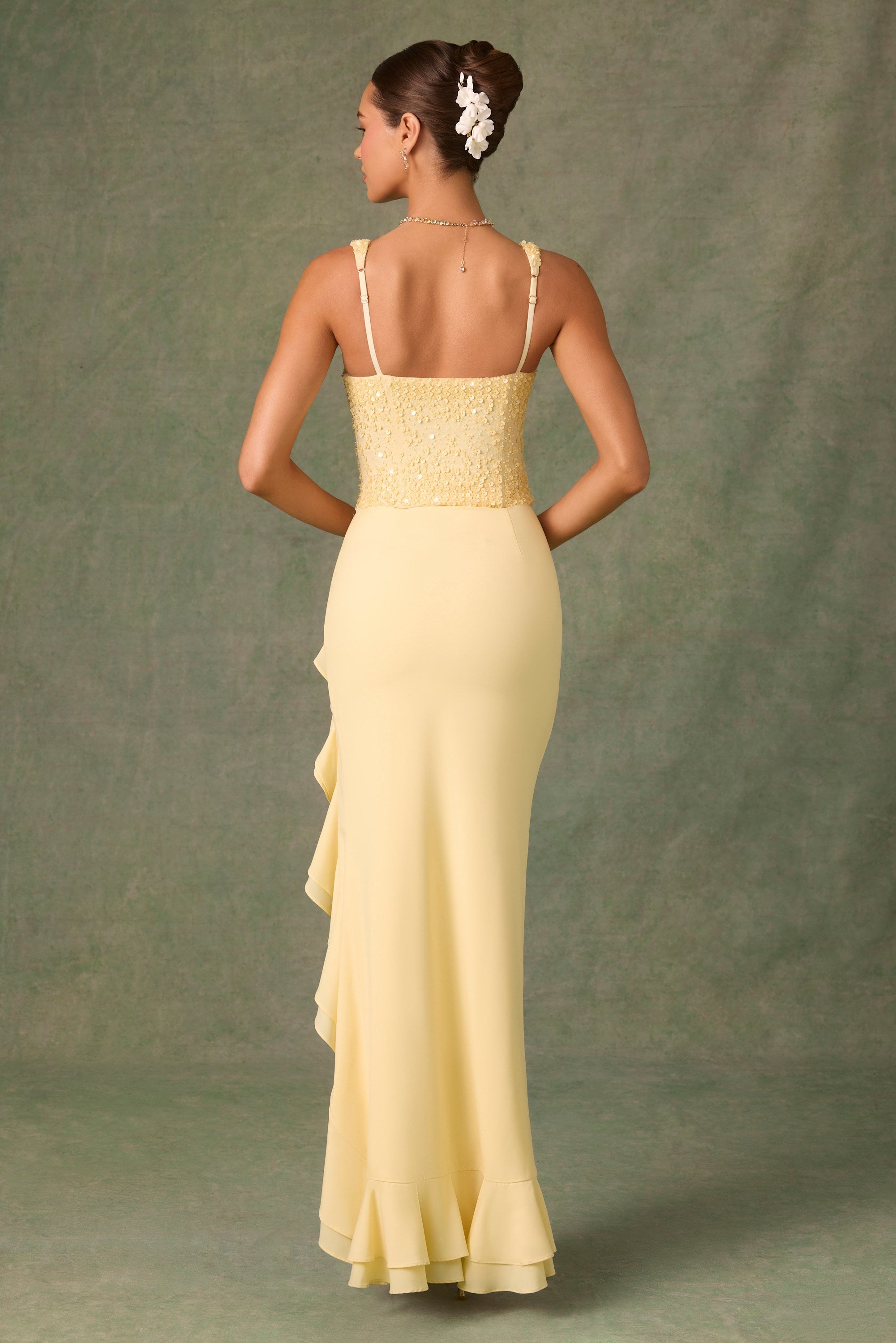 Robe Maxi Robina Jaune – Corset Orné et Volants Élégants