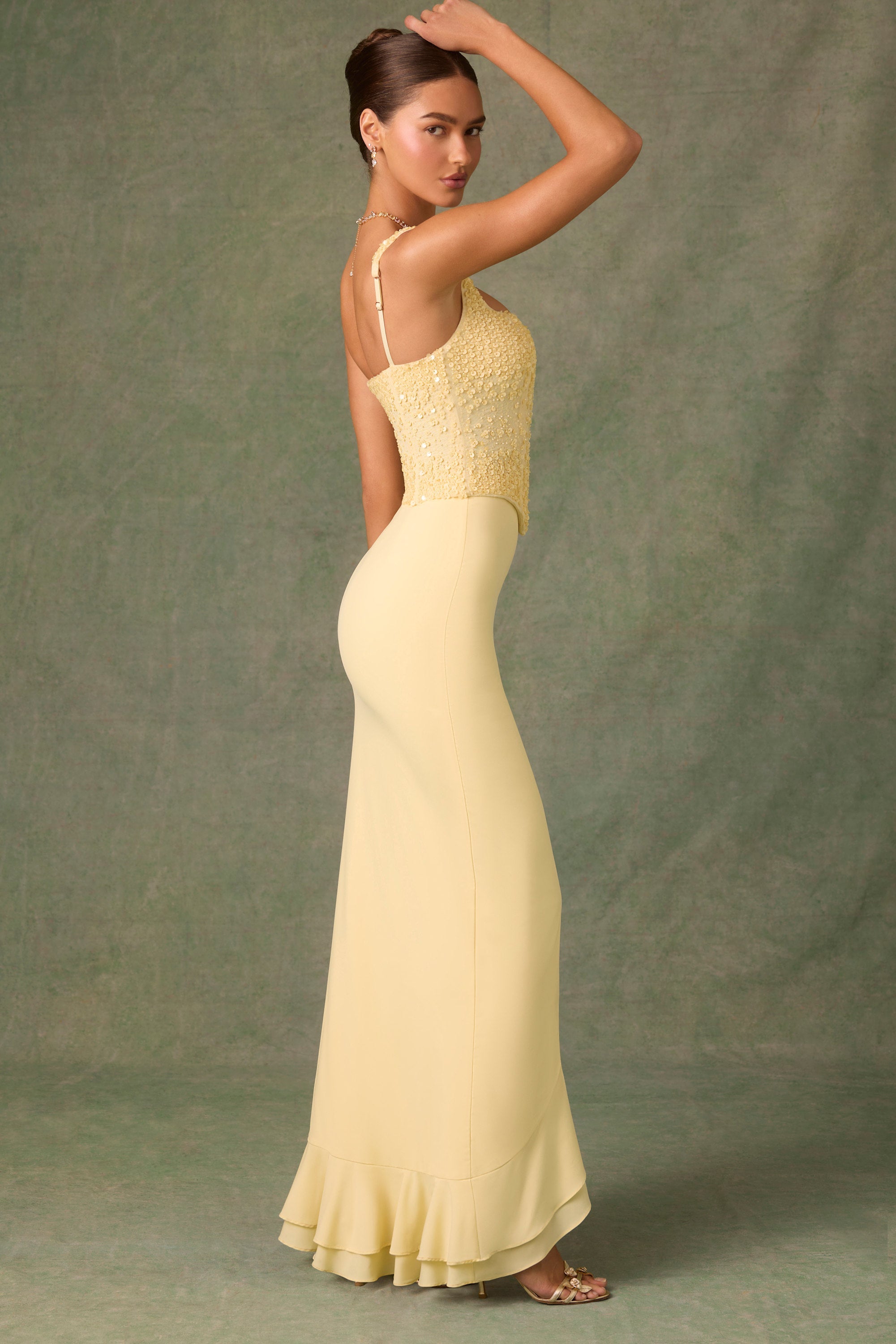 Robe Maxi Robina Jaune – Corset Orné et Volants Élégants