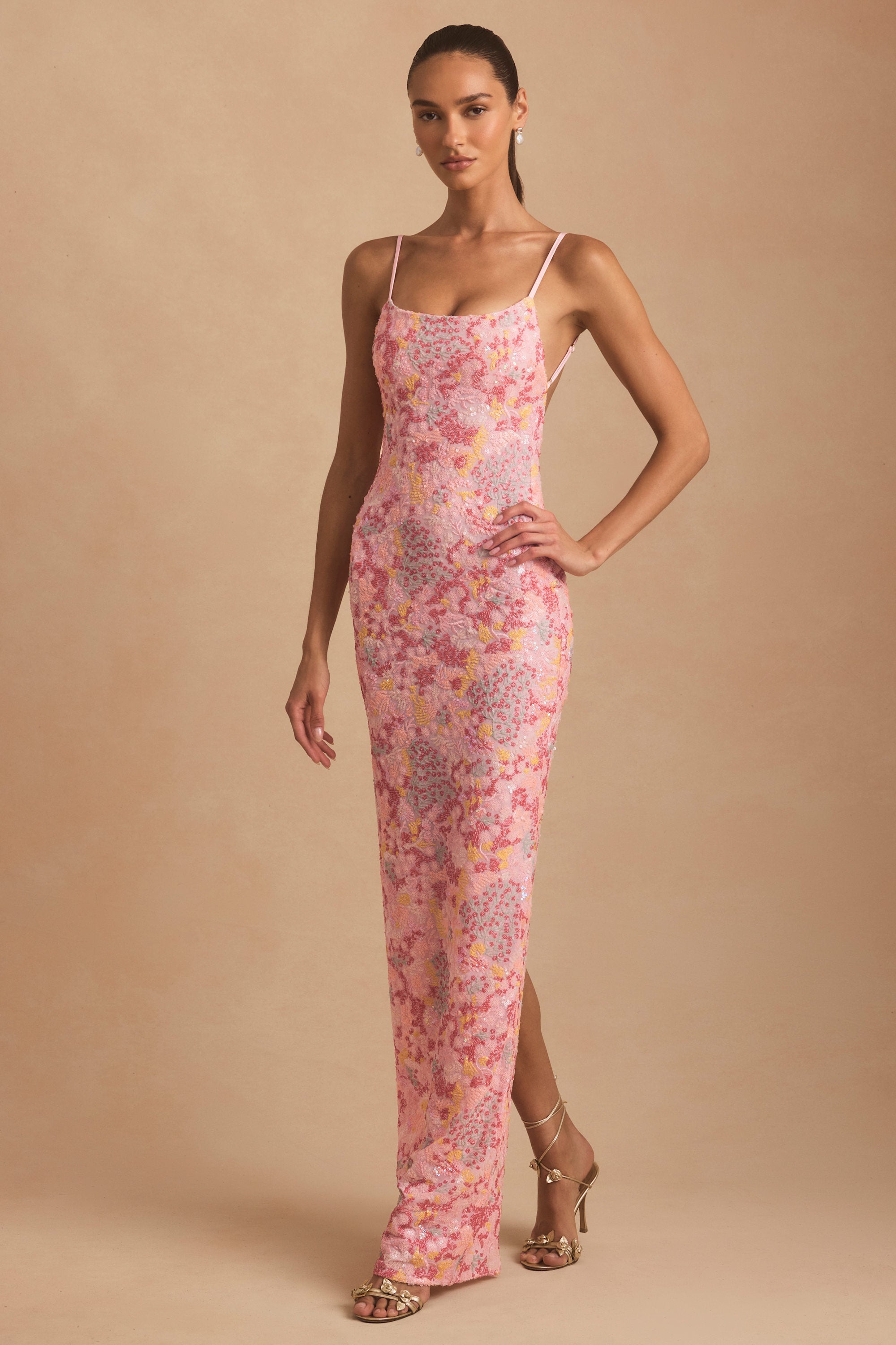 Robe Maxi Rose Bijoux Dos Nu Élégance Pure